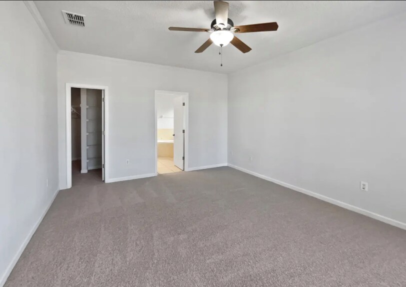 Building Photo - 3583 Old Village Dr