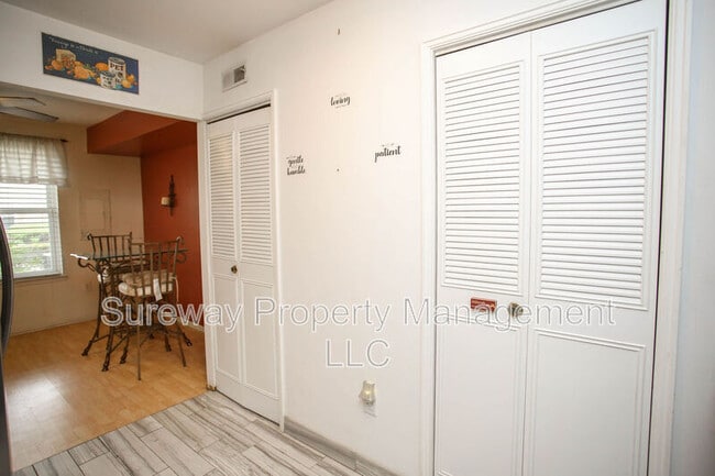 Building Photo - 2116 Harbour Dr