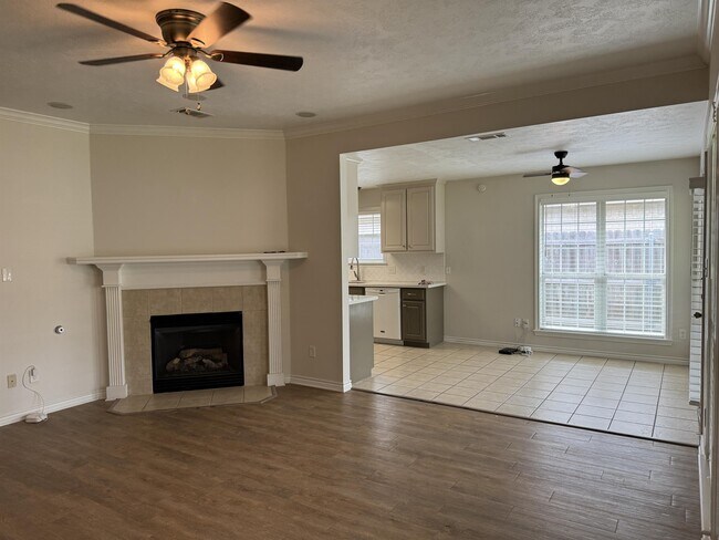 Building Photo - 225 Karten Ln