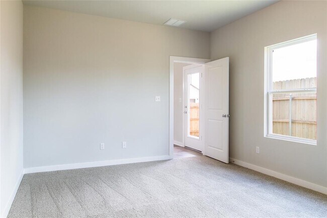 Building Photo - 17506 El Hidalgo Dr