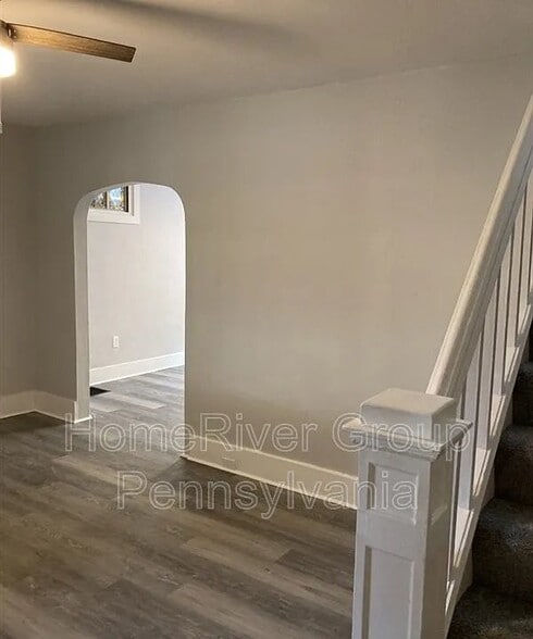 Building Photo - 2809 Pyramid Ave