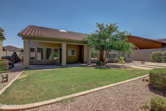 Building Photo - 1918 E Marilyn Rd