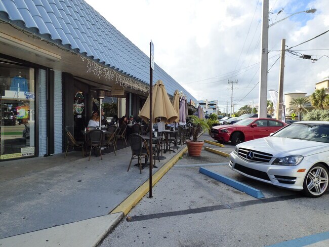 Building Photo - 2060 NE 1st St