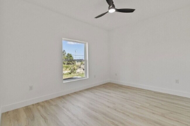 Building Photo - 8249 Dimstead St