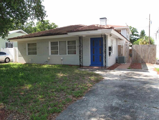 Primary Photo - 433 30th Ave N