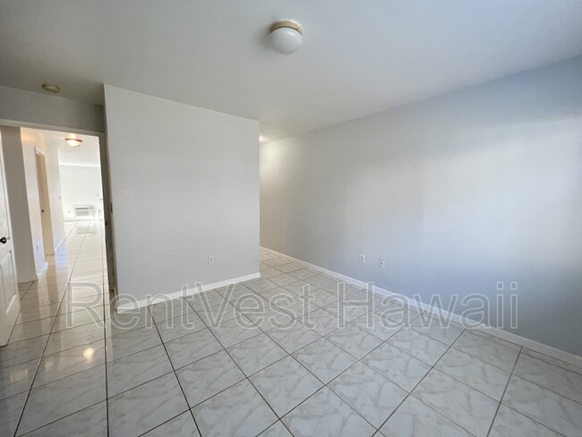 Building Photo - 91-1018-1018 Huliau St