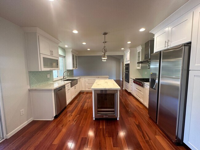 Building Photo - 2601 Bardolino Ln