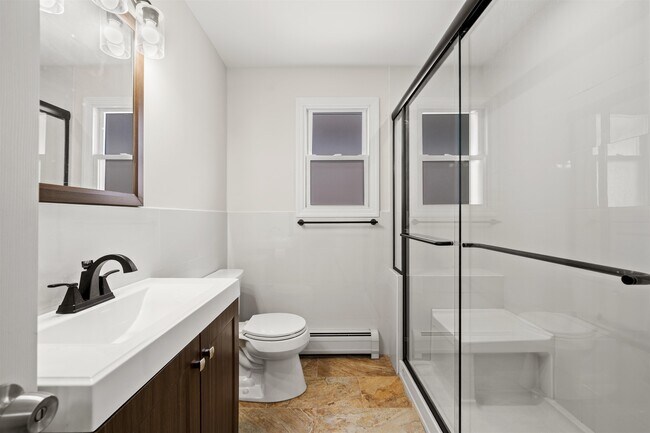 Building Photo - 11 Obrien Ct