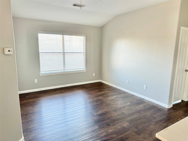 Building Photo - 2911 Silver Shore Ln