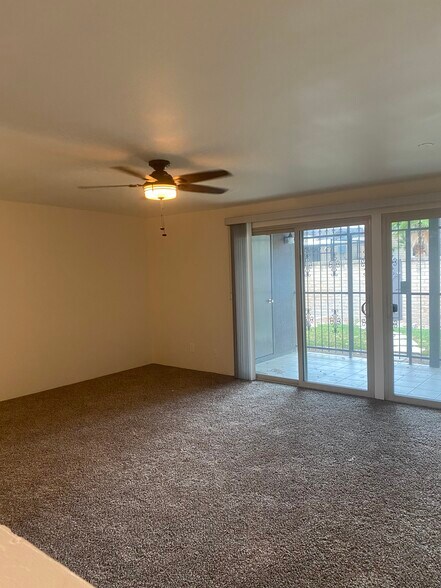 living room - 7856 E Linden Pl