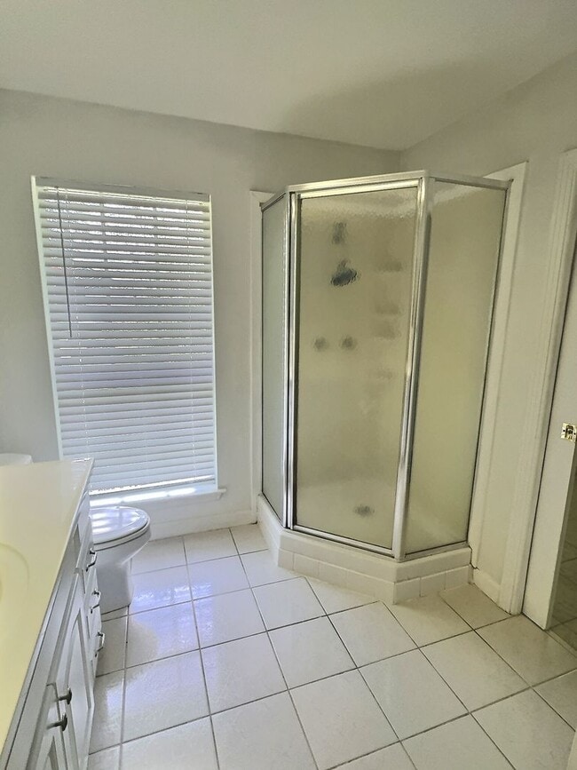 Building Photo - Spacious 4-Bedroom Home in the Desirable Gulf Hills Golf Course Community!