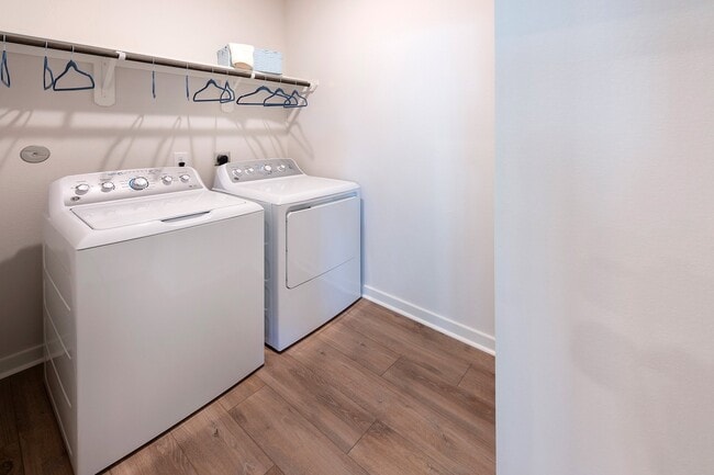 Building Photo - 16835 Solomons Plume Ln