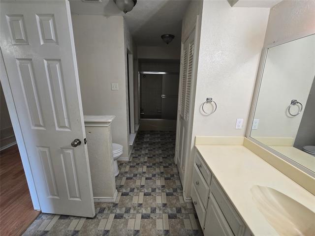 Building Photo - 925 Shell Ln