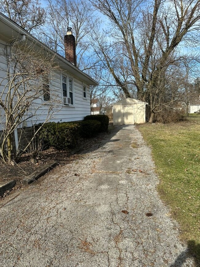 Building Photo - BOARDMAN 2 BEDROOM HOME