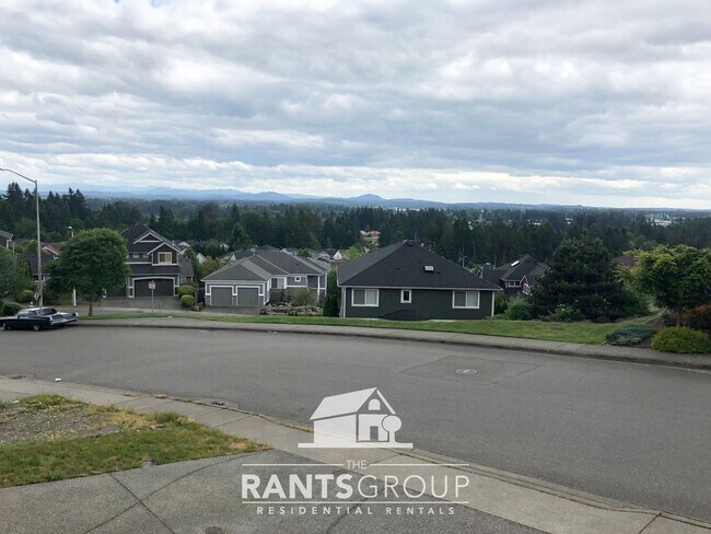 Building Photo - Beautiful Tumwater Home with Stunning Kitchen & Spacious Layout