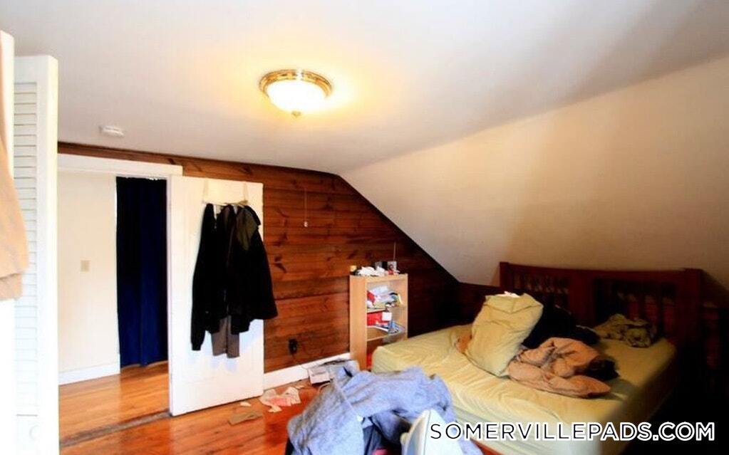 Building Photo - 58 Atherton St