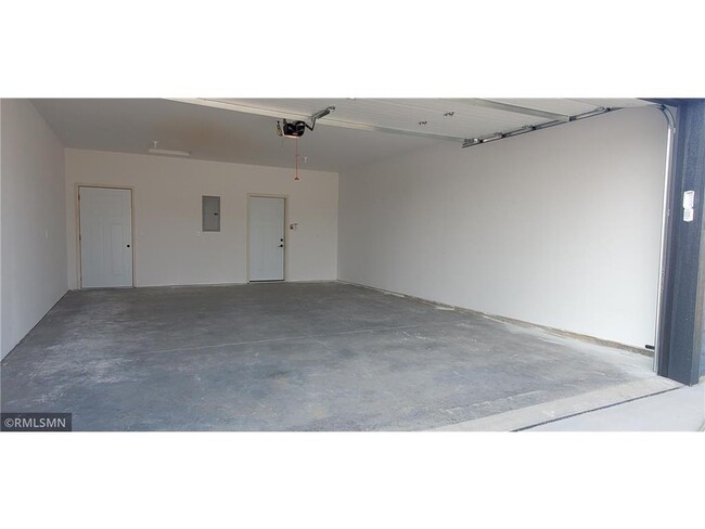 Building Photo - 1230-1232 Wisteria Ln