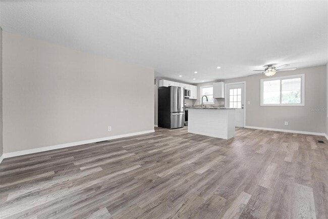 Building Photo - 2714 Vindale Rd