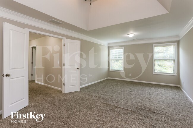 Building Photo - 4180 Pleasant Woods Dr