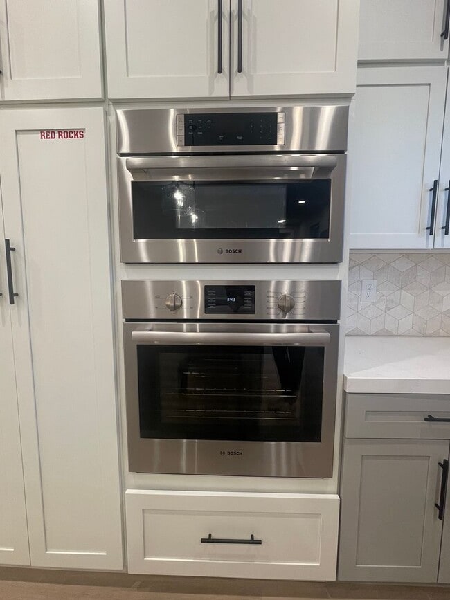 Building Photo - Fully Renovated Home in Millcreek – Modern...