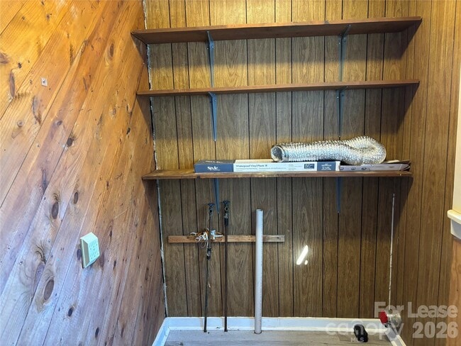 Building Photo - 194 Lawing St