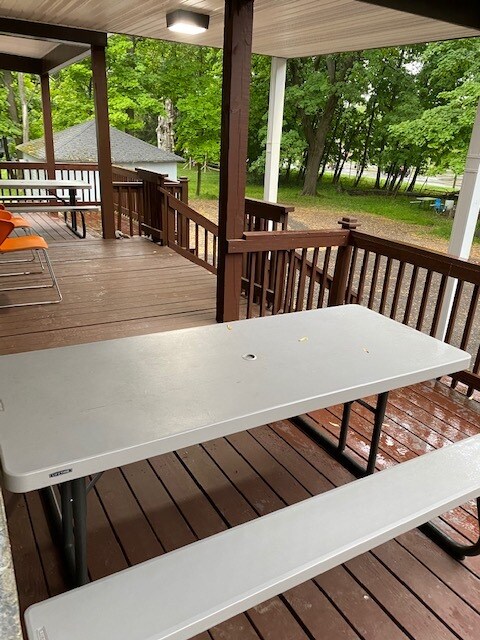 Building Photo - 33 Maple Ave