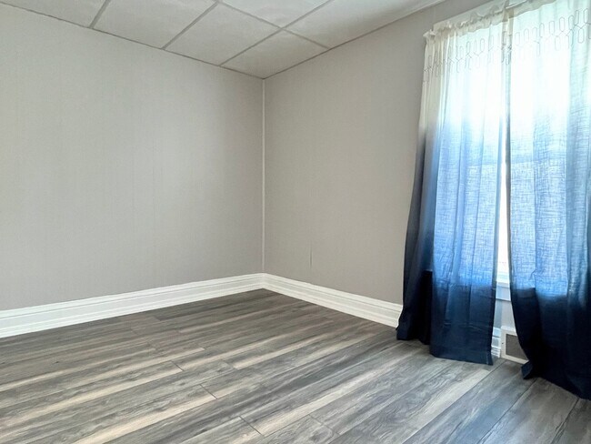 Building Photo - 58 Gilbert Ave