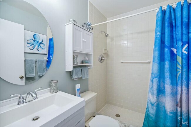 Building Photo - 5640 N Banana River Blvd