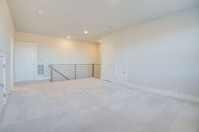 Building Photo - 5939 Ardrey Kell Rd