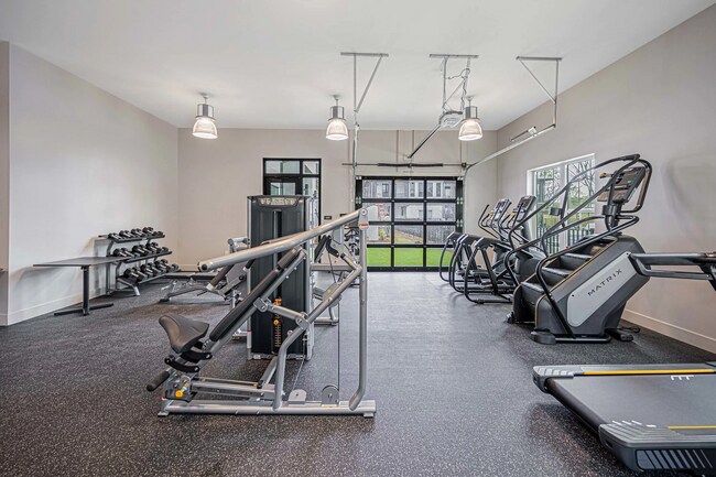 Building Photo - 1559 W 9 Mile Rd