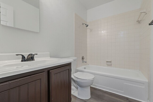 Building Photo - Excellent 3-2-2 Flower Mound Home located ...