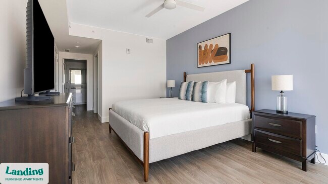 Building Photo - 1950 Mayfair St