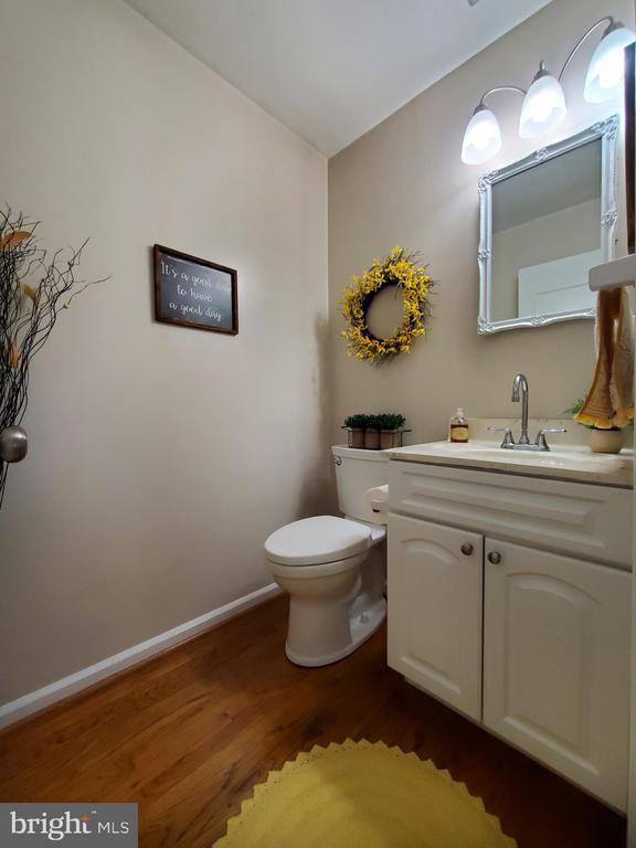 Building Photo - 8502 Lakinhurst Ln