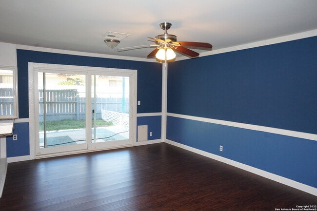 Building Photo - 6611 Woodford-