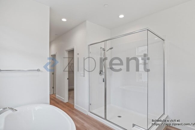 Building Photo - 4203 Randa Wy