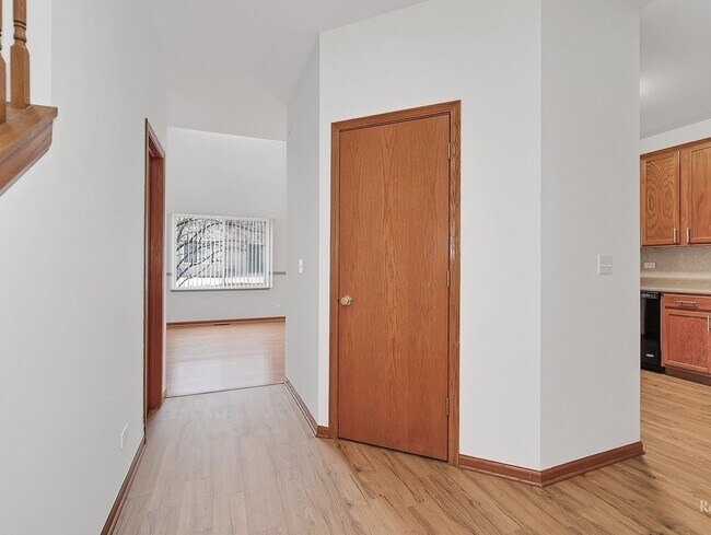 Building Photo - 325 N Patriot Dr