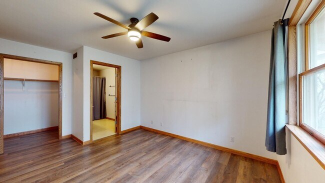 Building Photo - Beautiful Acreage