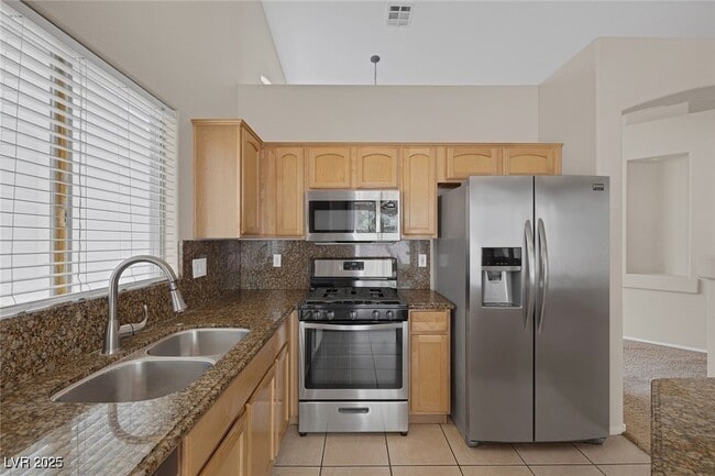 Building Photo - 7544 Coral River Dr