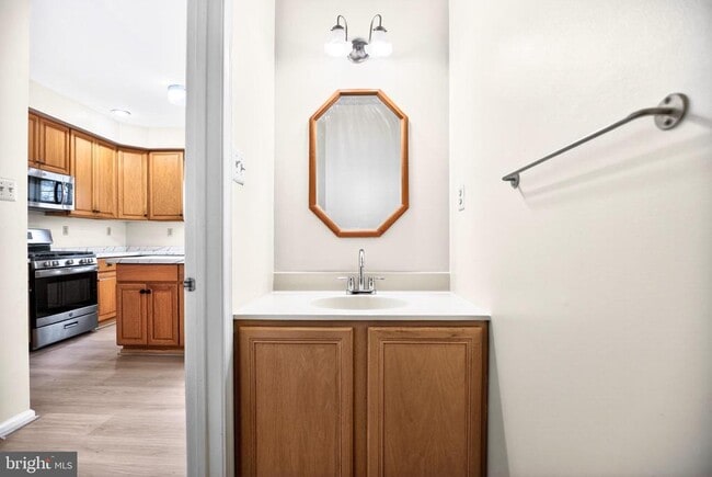 Building Photo - 2002 Archer Ct