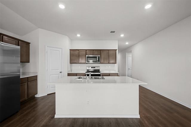 Building Photo - 1208 Fieldstone Ct