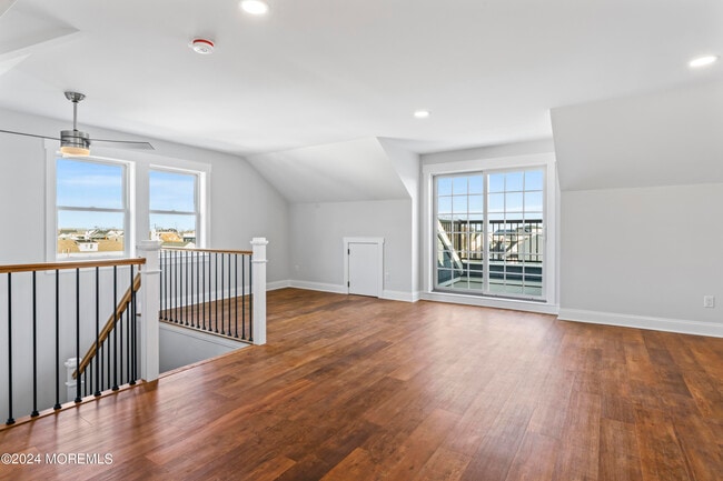 Building Photo - 95-99 Bay Ave