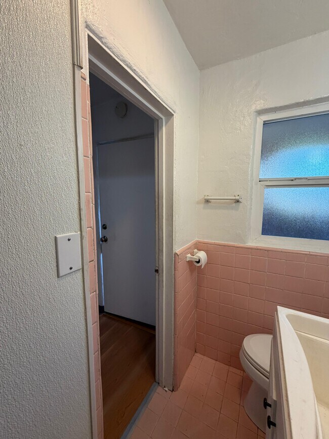 Building Photo - 10110 Soquel Dr