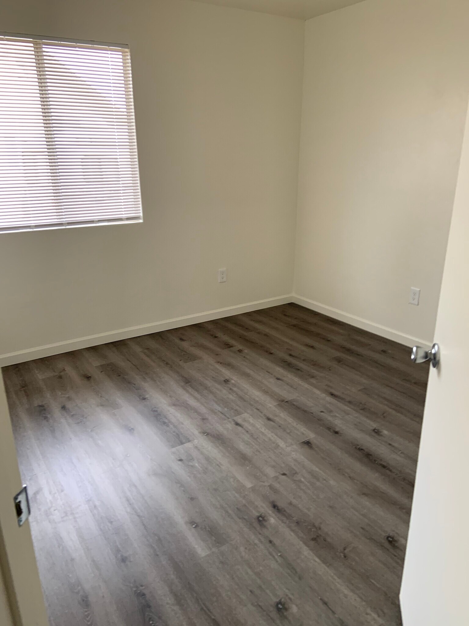 Building Photo - 3198 N Bumblebee Dr