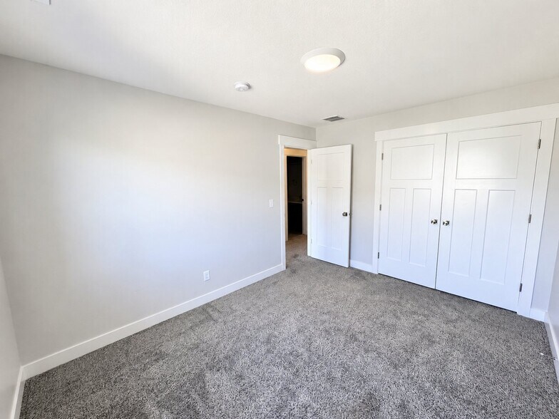 Building Photo - 4492 W Watchmen Wy