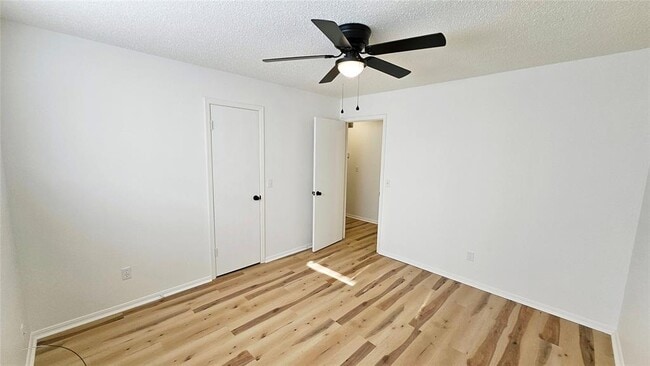 Building Photo - 1416 NW 105th Terrace
