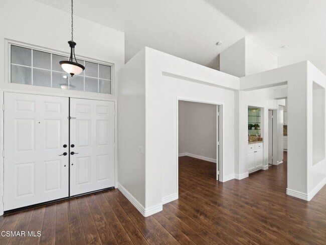 Building Photo - 1698 Ramona Dr