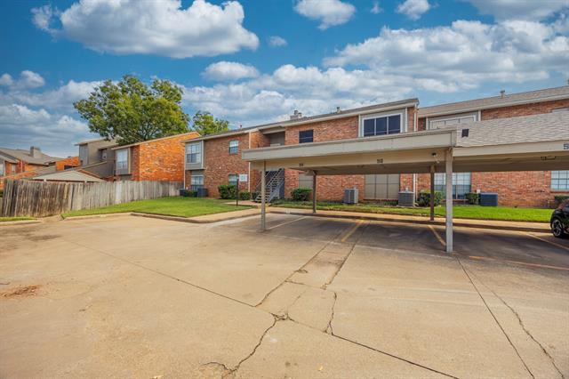Building Photo - 412 Pebble Way