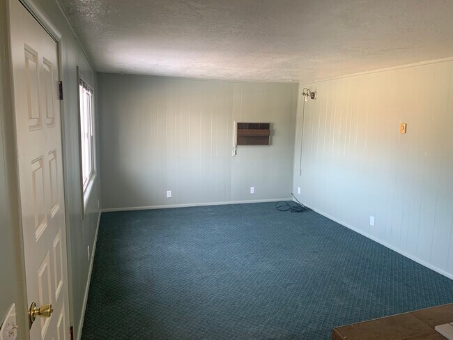 Front room - 296 E 4th S