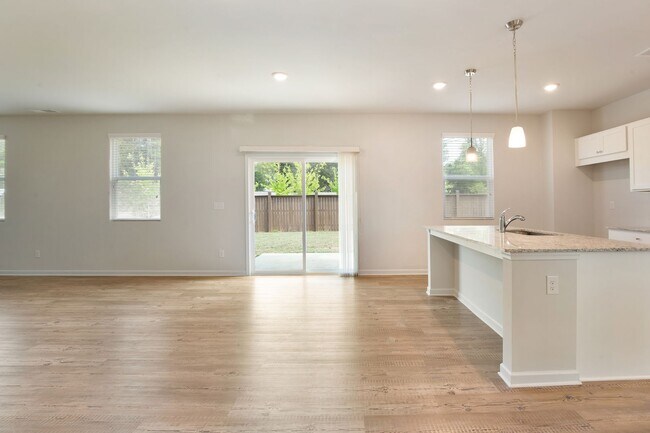 Building Photo - Minutes to Downtown Dawsonville, Rock Creek Park & More—Welcome Home