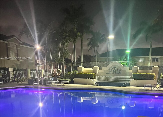 Building Photo - 5755 NW 115th Ct